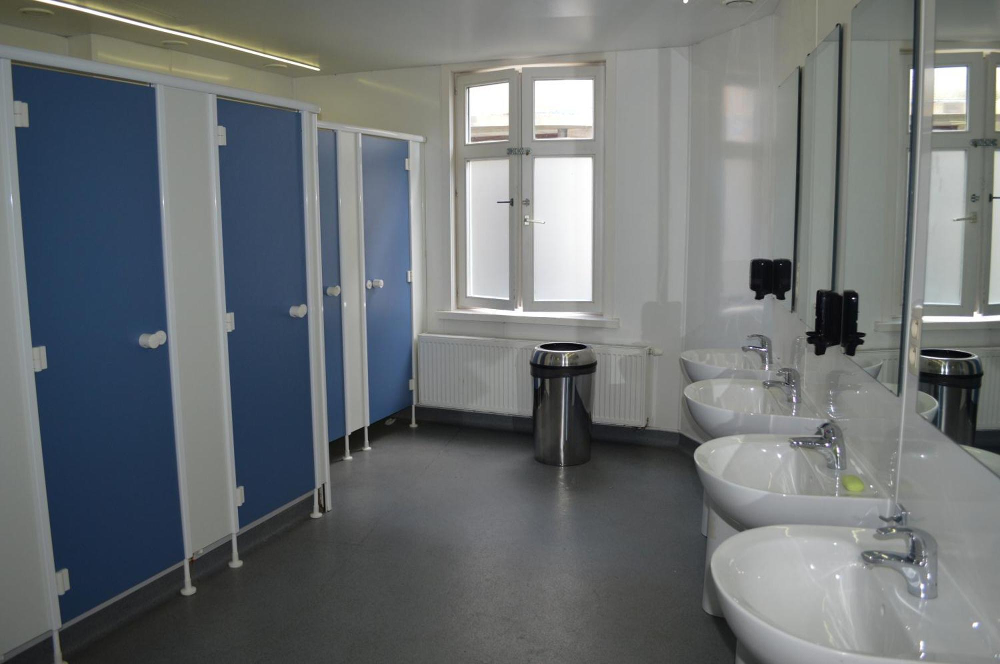 St Christopher'S Inn Hostel At The Bauhaus Bruges Exterior foto